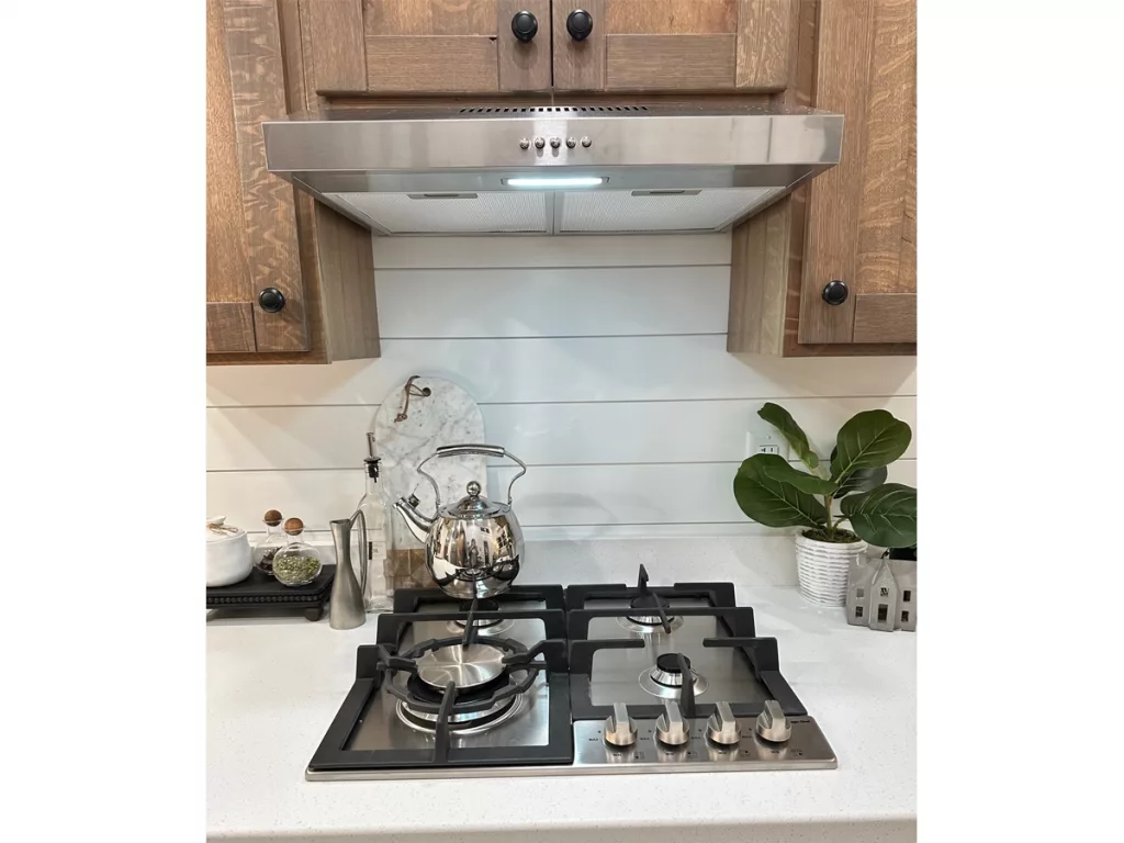 Stove and hood area